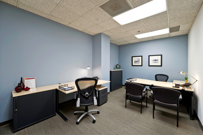 Click to discover this private office 