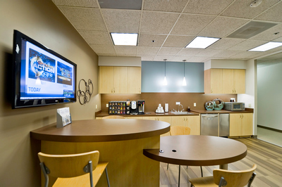 Click to discover this private office 