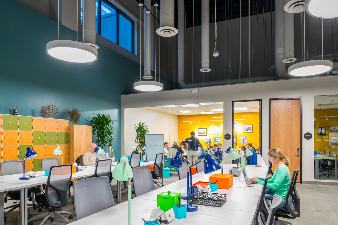 Hot desk with anything you need! BOOK NOW Hot desk with anything you need! BOOK NOW