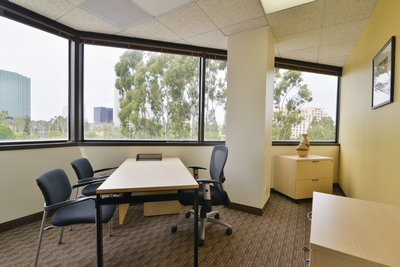 Click to discover this private office !!! 