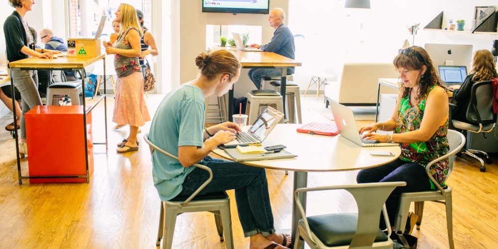 Permanent Member Desk | Desks Near Me