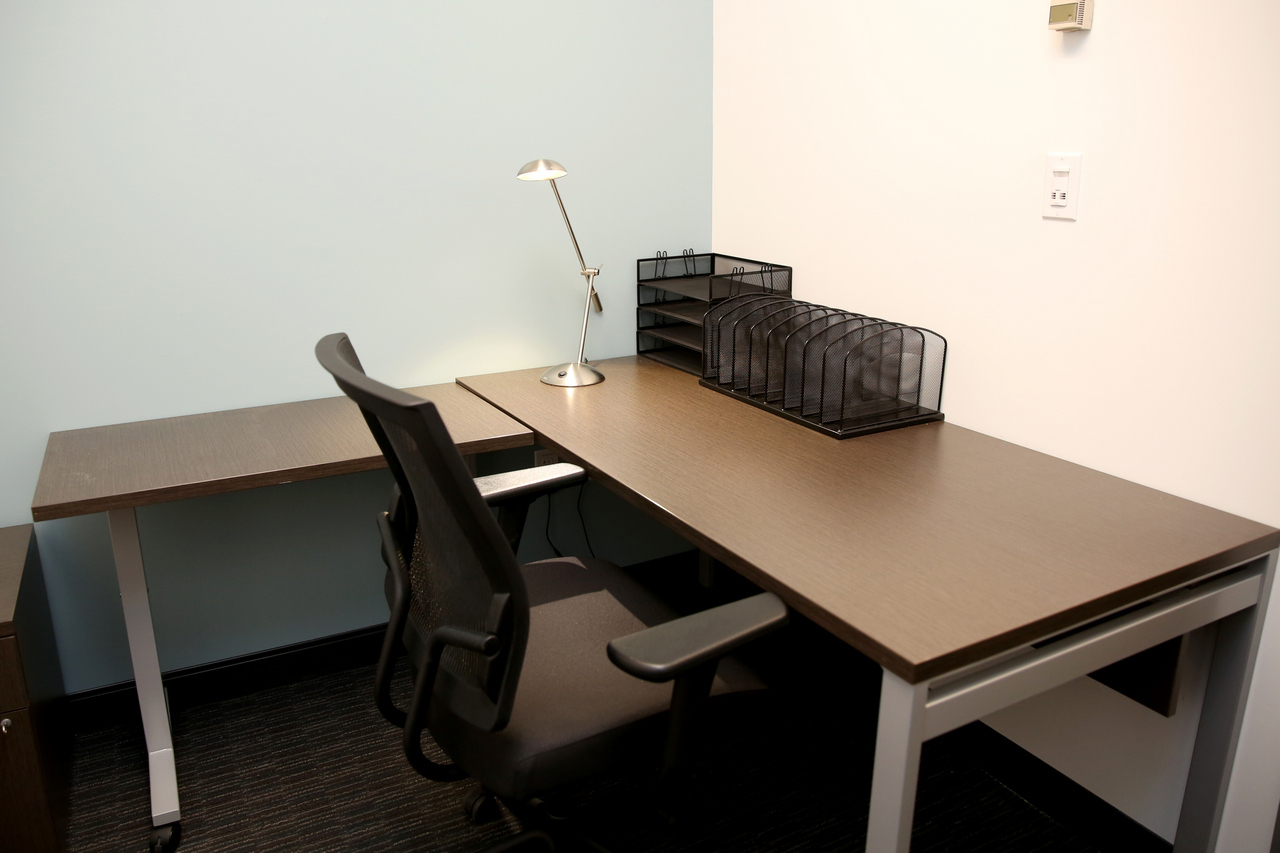 Click to discover this private office !!! 