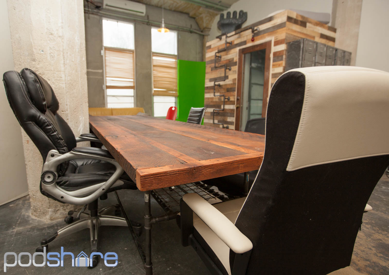 Hollywood/Vine Desks Hollywood/Vine Desks