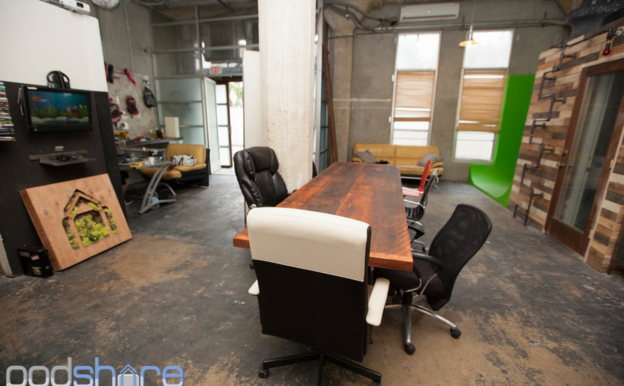 Hollywood/Vine Desks Hollywood/Vine Desks