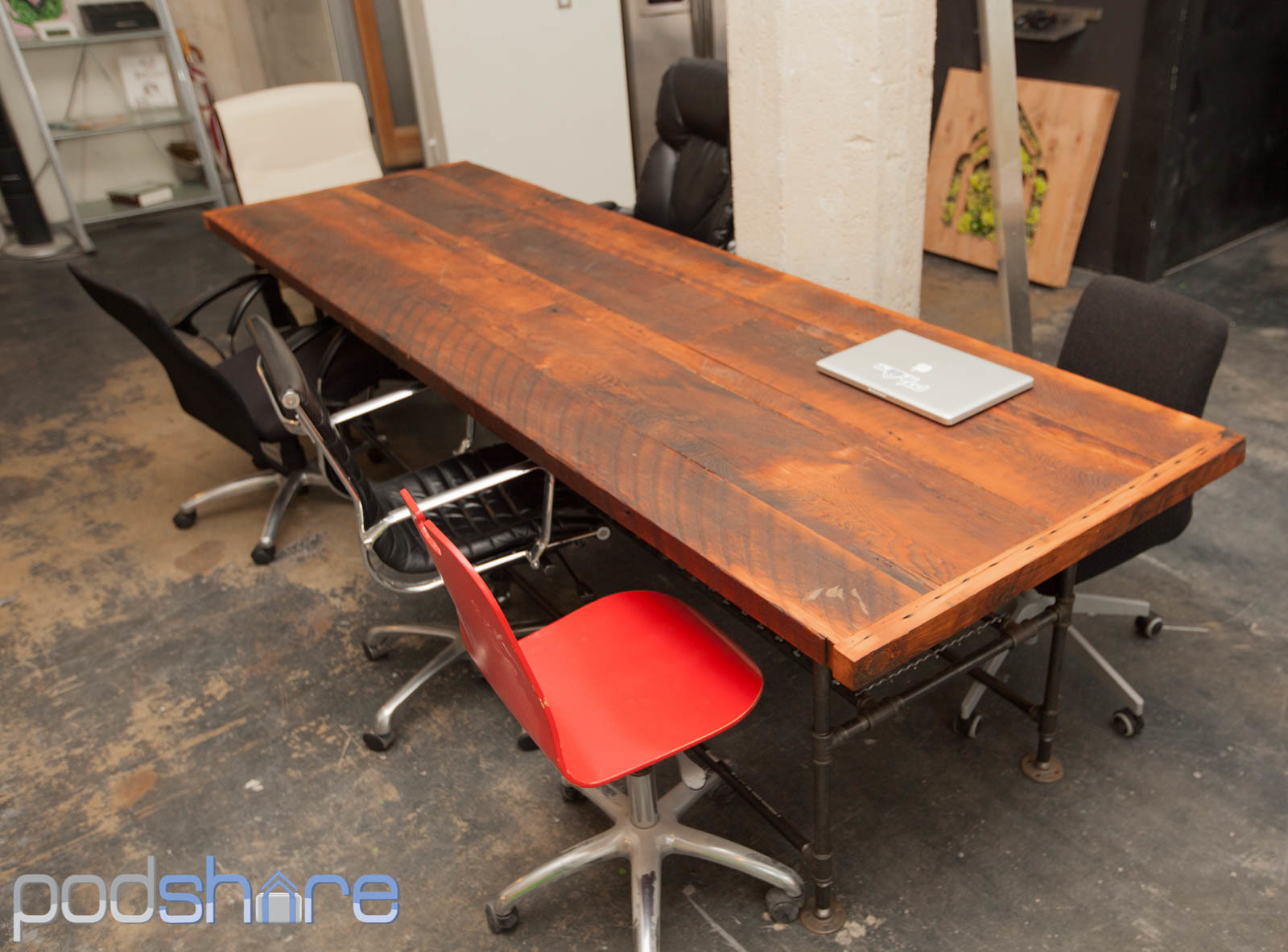 Hollywood/Vine Desks Hollywood/Vine Desks