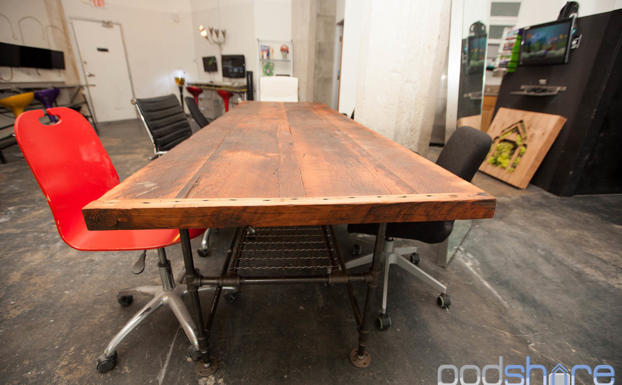 Hollywood/Vine Desks Hollywood/Vine Desks