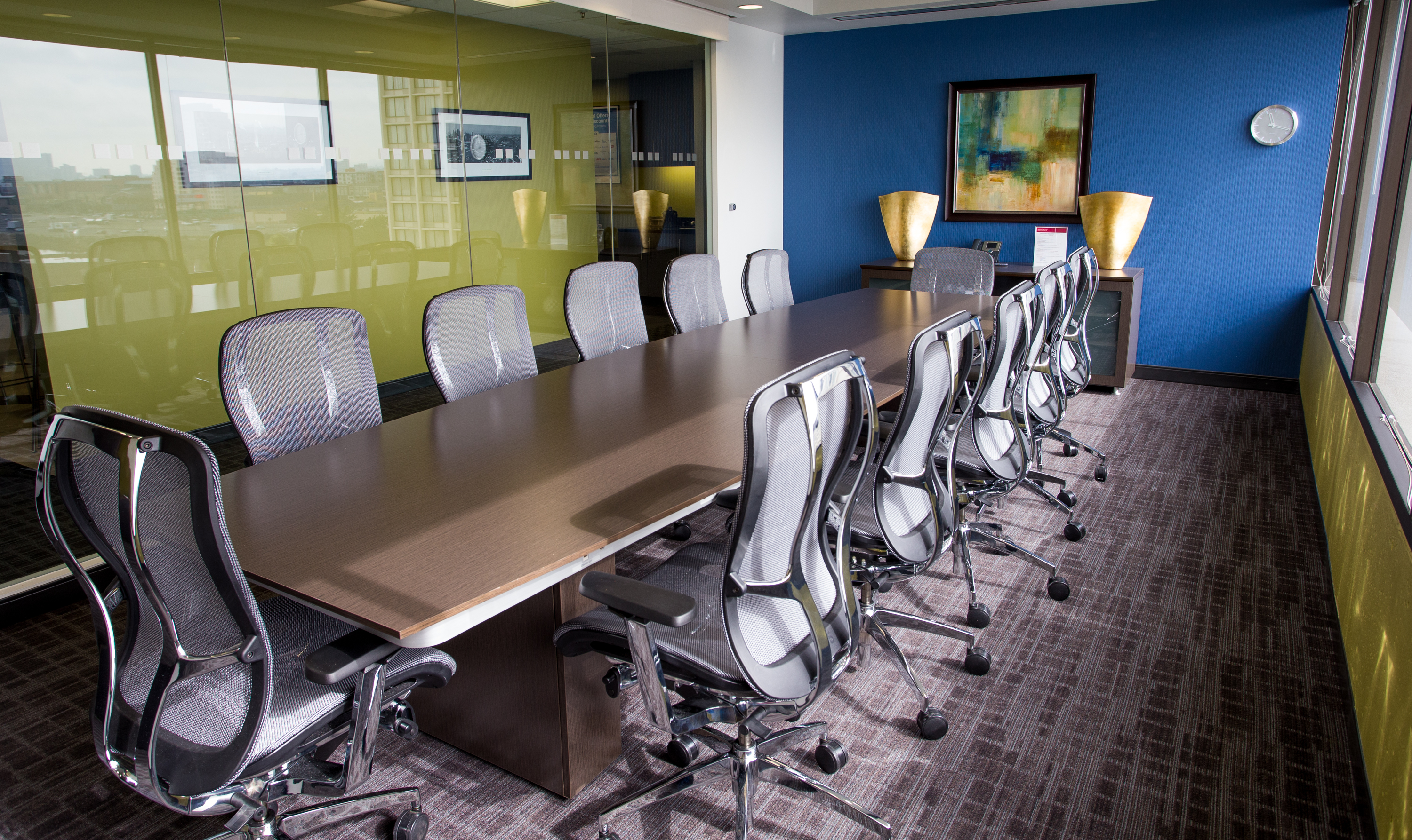 Click to discover this private office !!! 