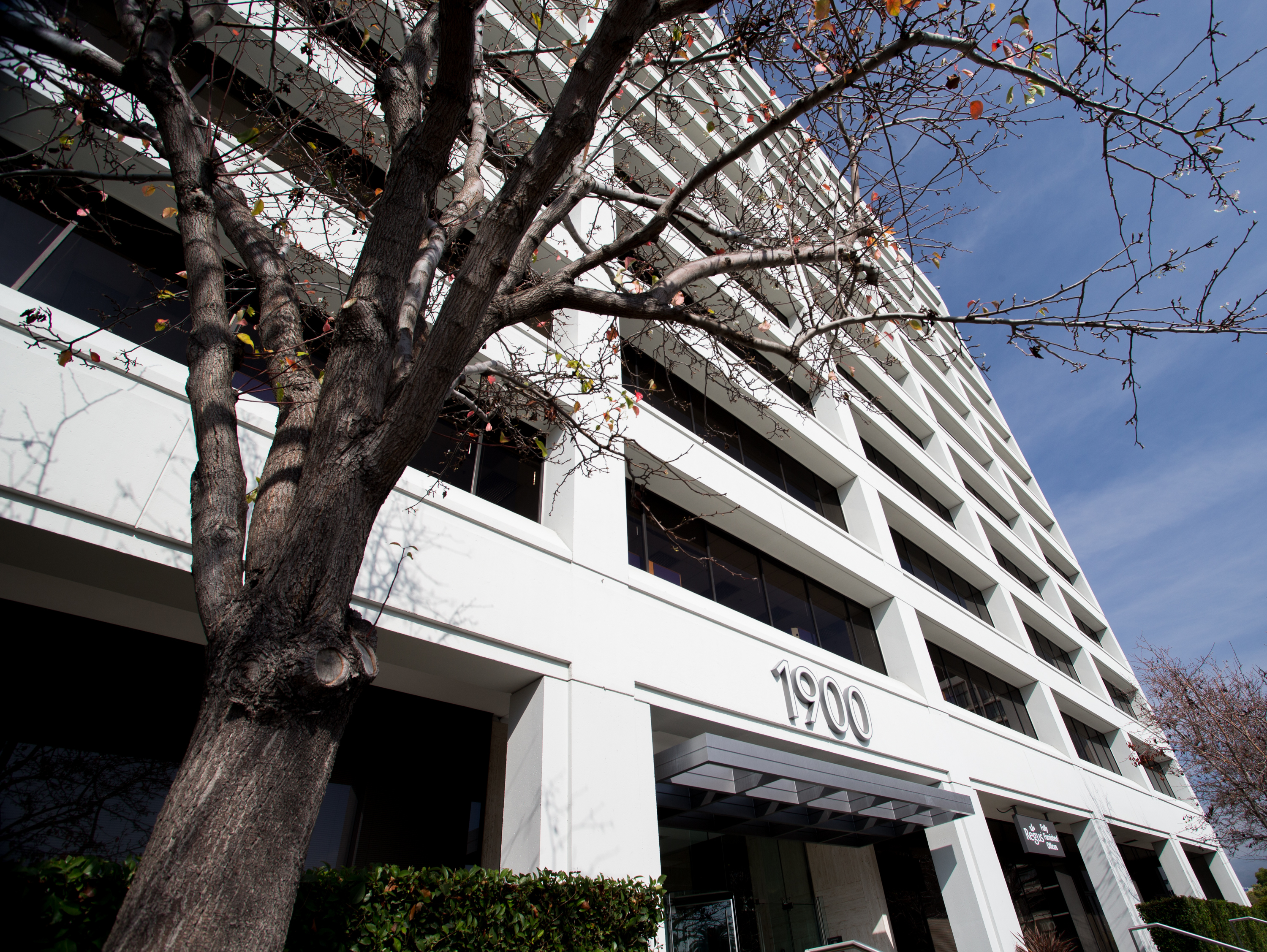 Click to discover this private office !!! 