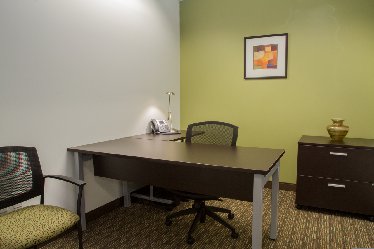 Click to discover this private office !!! 