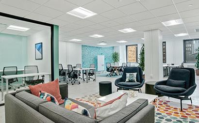 Hot desk with anything you need! BOOK NOW! Hot desk with anything you need! BOOK NOW!