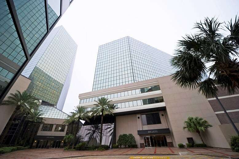 Click to discover this private office !!! 