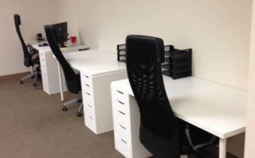 Your Own Private Desk in West LA! (10/405 Freeway) Your Own Private Desk in West LA! (10/405 Freeway)
