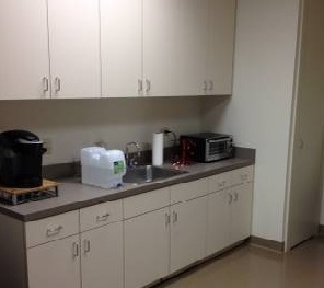 Your Own Private Desk in West LA! (10/405 Freeway) Your Own Private Desk in West LA! (10/405 Freeway)