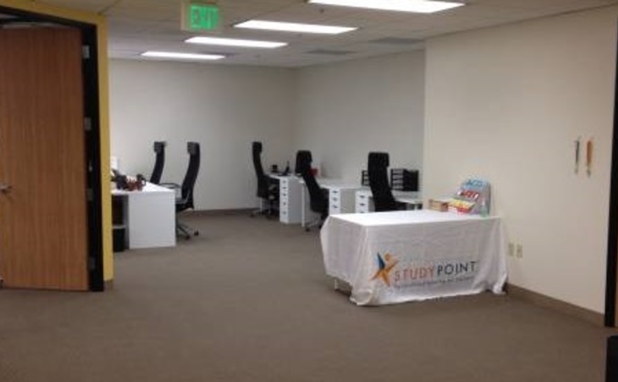 Your Own Private Desk in West LA! (10/405 Freeway) Your Own Private Desk in West LA! (10/405 Freeway)