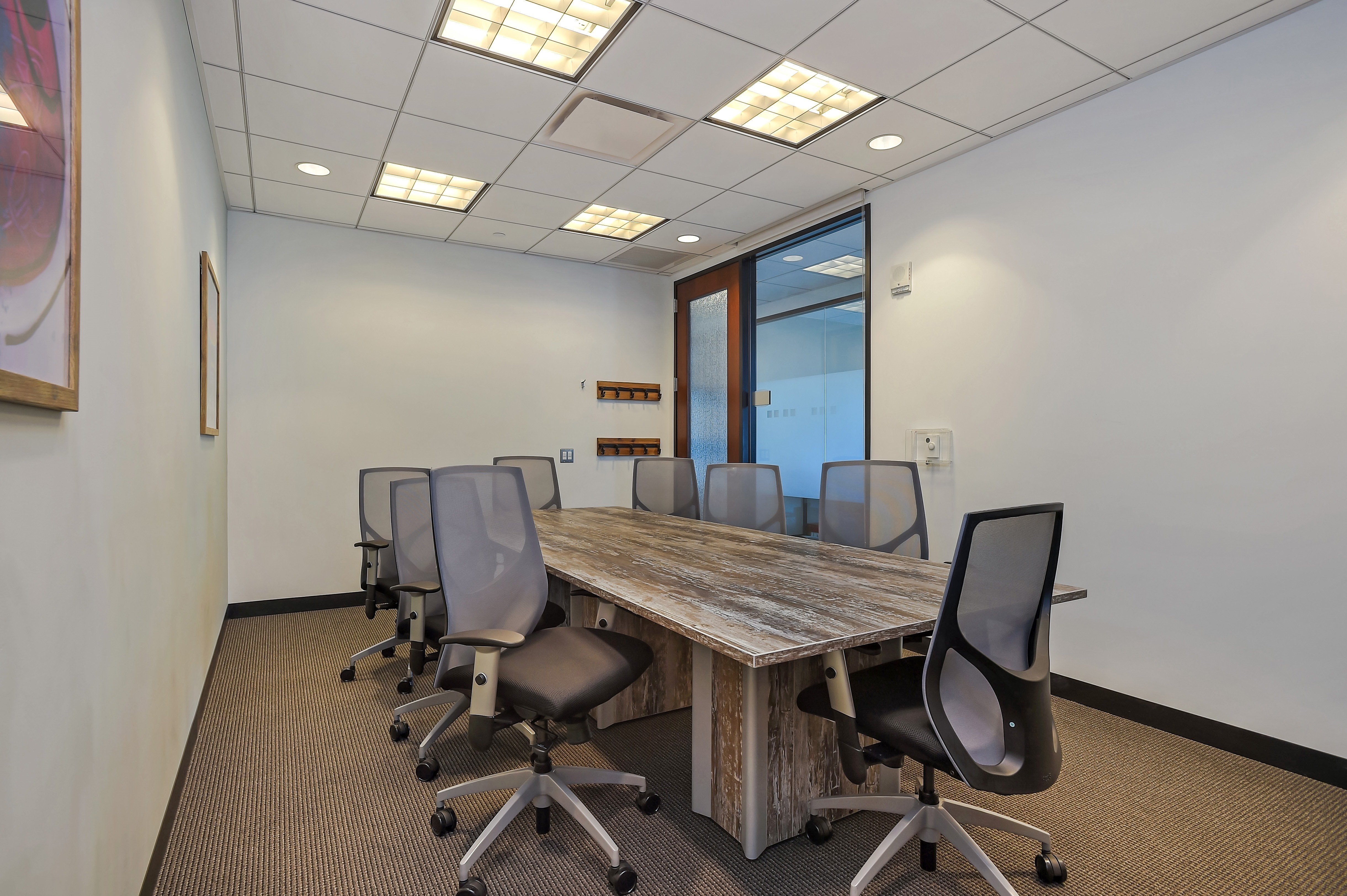 Click to discover this private office !!! 