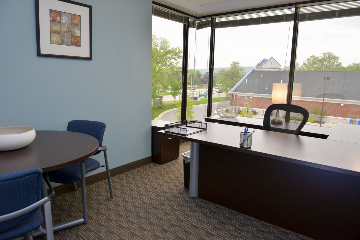 Click to discover this private office !!! 