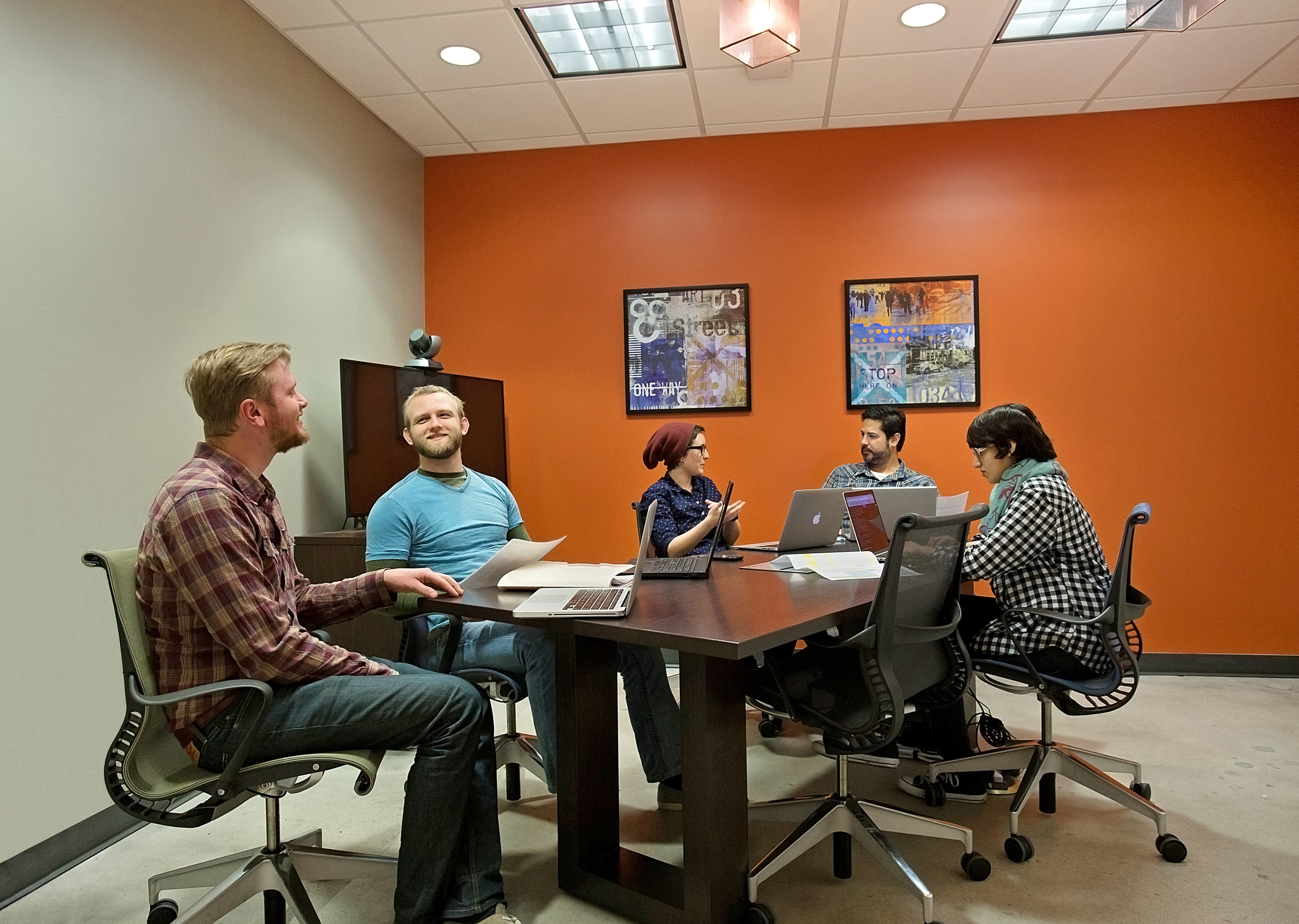 Click to discover this private office !!! 