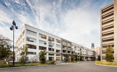 Hot desk with anything you need! BOOK NOW! Hot desk with anything you need! BOOK NOW!