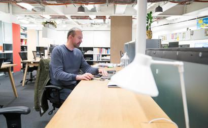 Fixed desk 1 day/week  Fixed desk 1 day/week