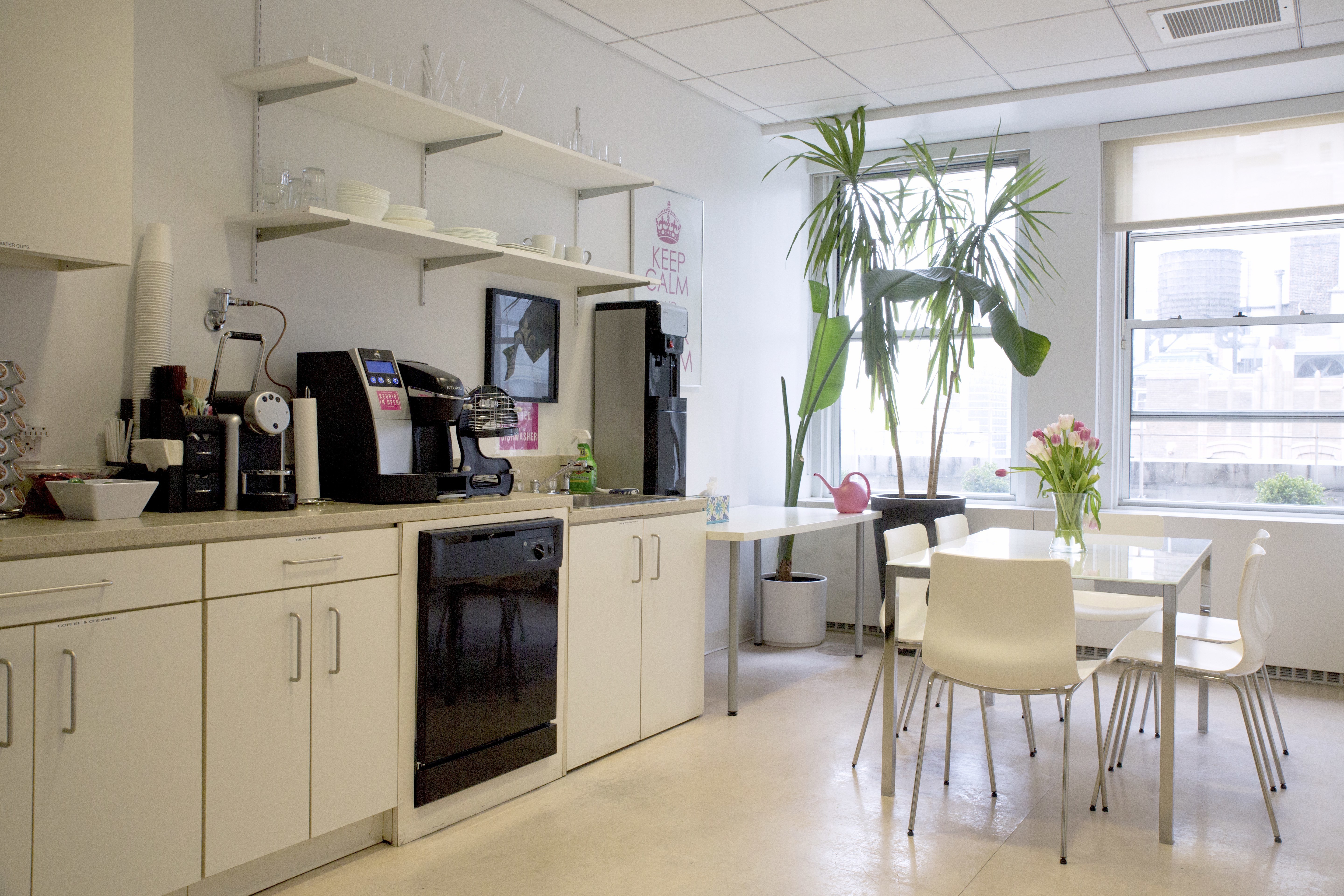 Contemporary, All-inclusive Office Suite Sublet Rental Contemporary, All-inclusive Office Suite Sublet Rental