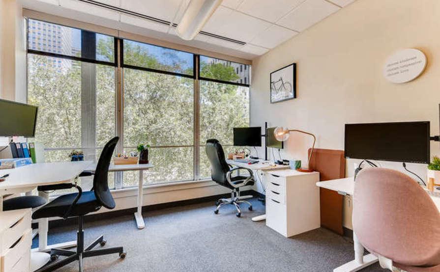 2nd Floor Start-Up Team Suite