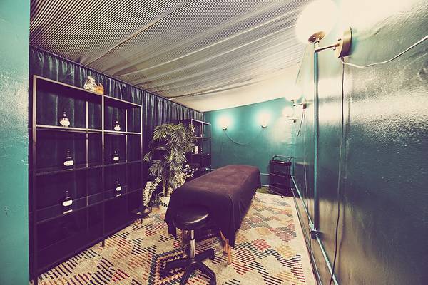 Stylish Spa Room For Rent 