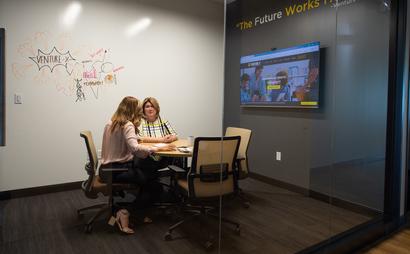 Private meeting room - Small Private meeting room - Small