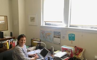 Desk sharing or full desk available in writers cooperative workspace Desk sharing or full desk available in writers cooperative workspace