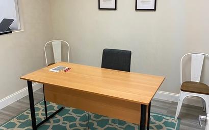 Tyra Banks Creation Studio / Janice Bryant Howroyd Client Meeting Room Tyra Banks Creation Studio / Janice Bryant Howroyd Client Meeting Room