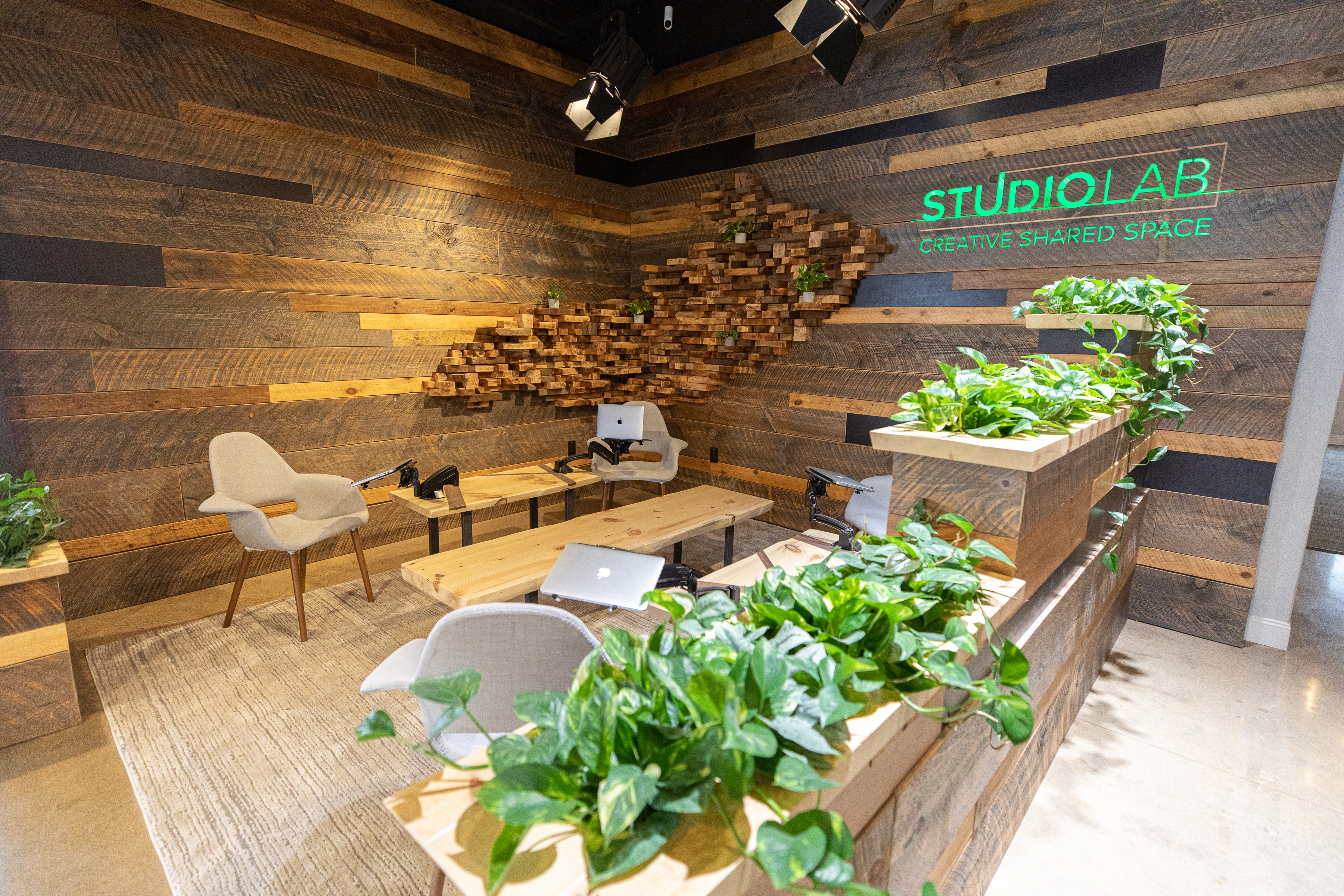 Dedicated Desk Dedicated Desk