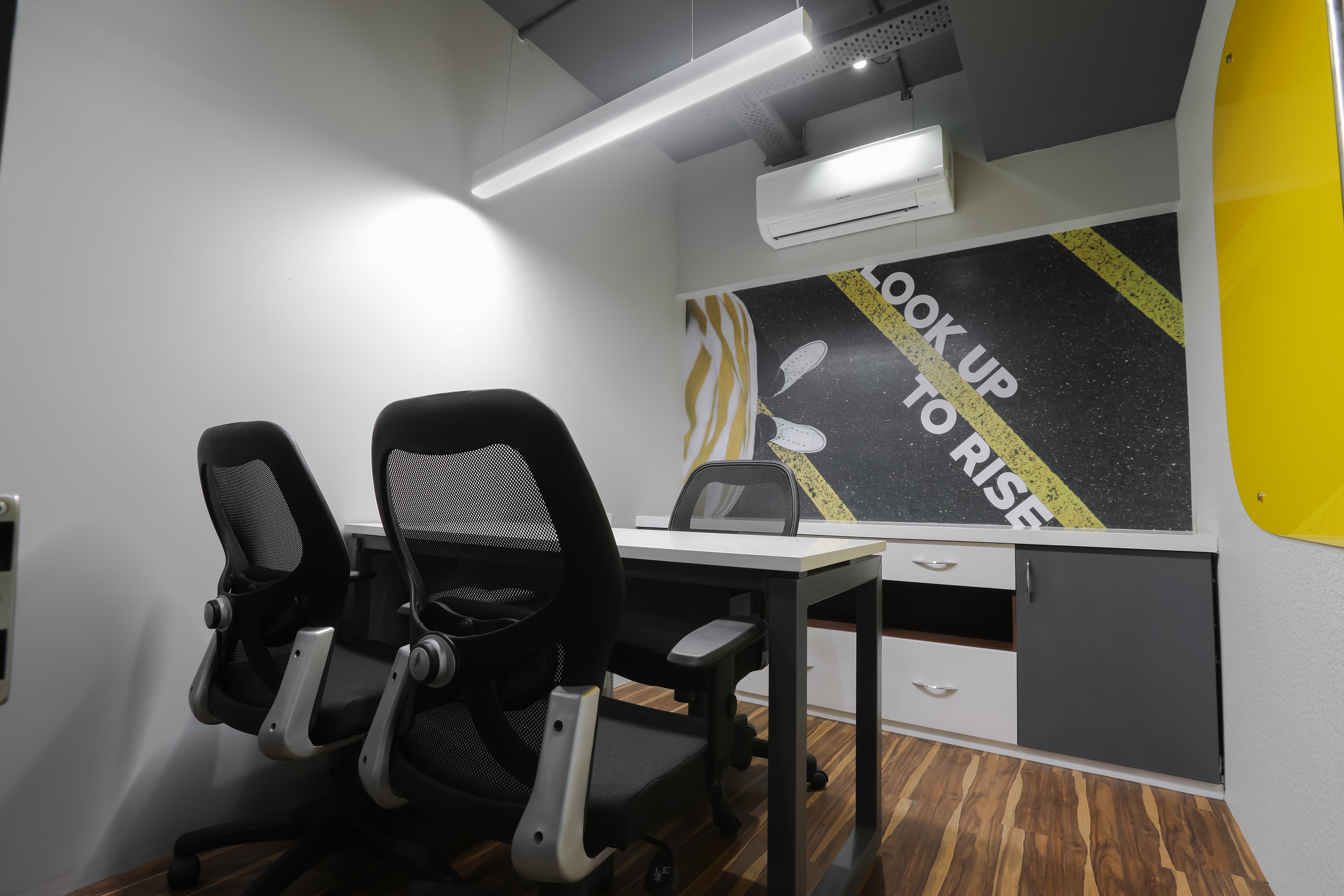 Manager Cabin on Rent In Indore