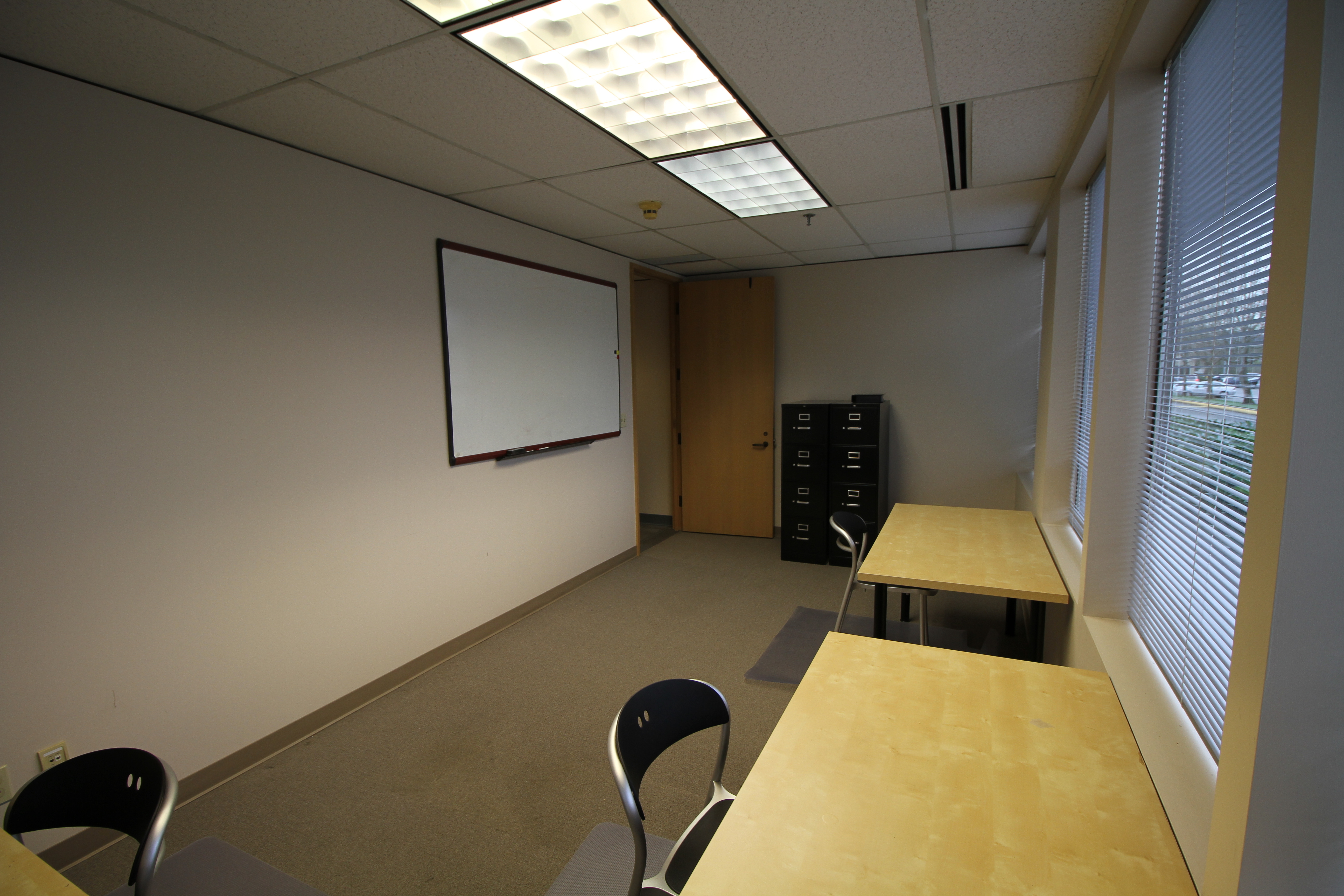 Hot Desk/Shared Office