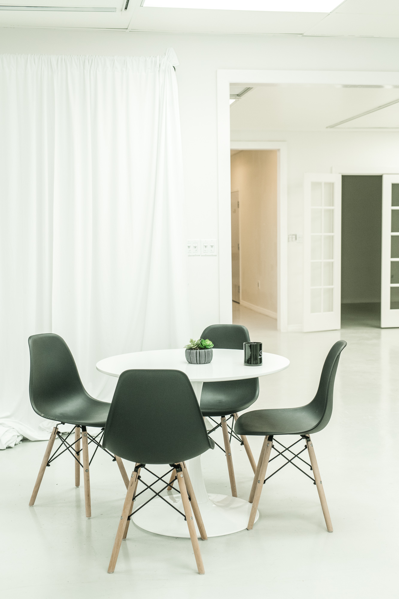 Shared Desk Access- 1 Day Shared Desk Access- 1 Day