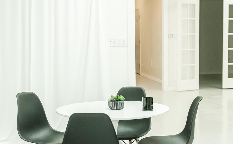 Shared Desk Access- 1 Day Shared Desk Access- 1 Day