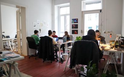 3 desks for freelancers/small team in the coolest area in Kreuzberg 3 desks for freelancers/small team in the coolest area in Kreuzberg