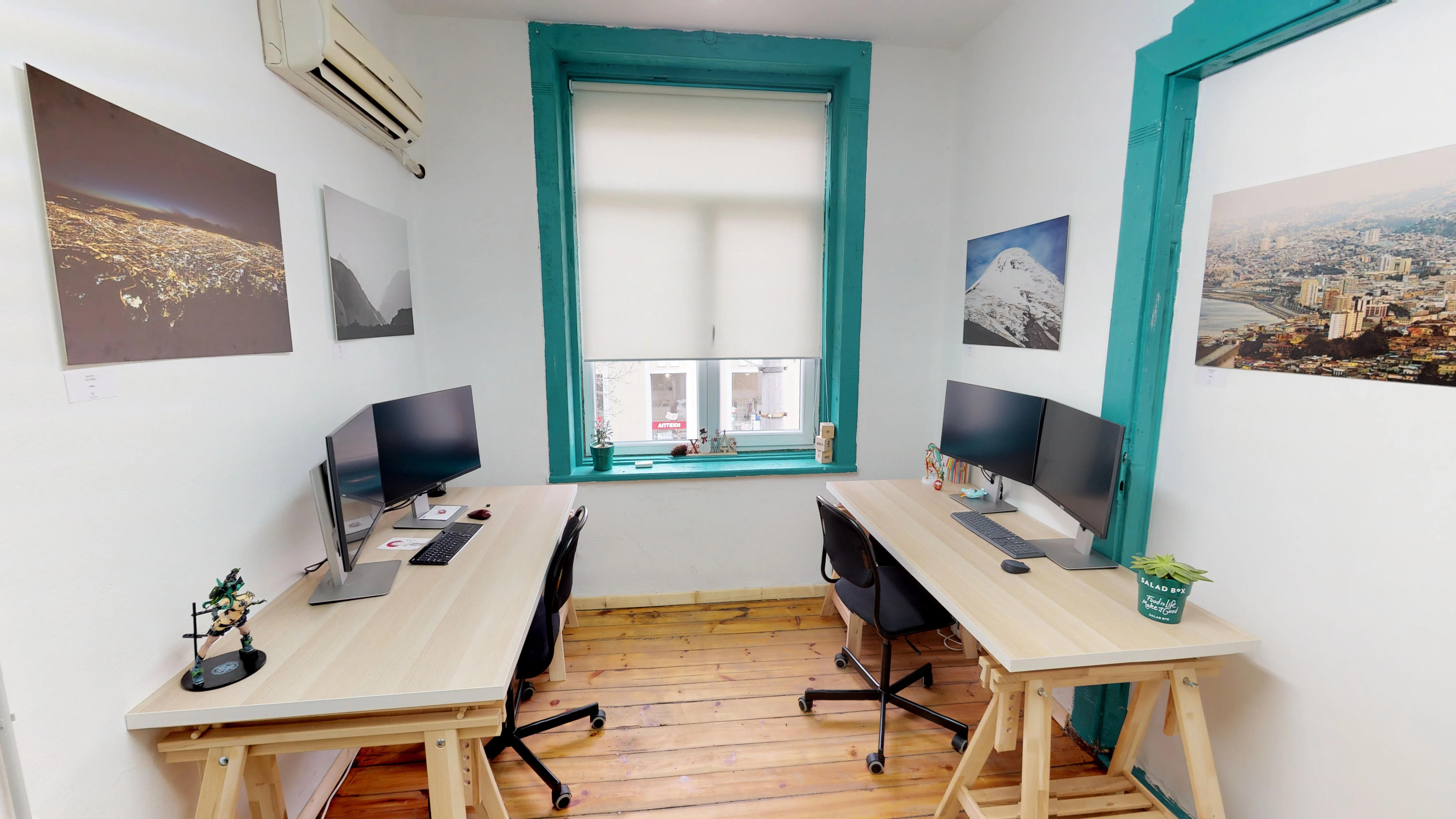 Cre8 Coworking Hub Private office