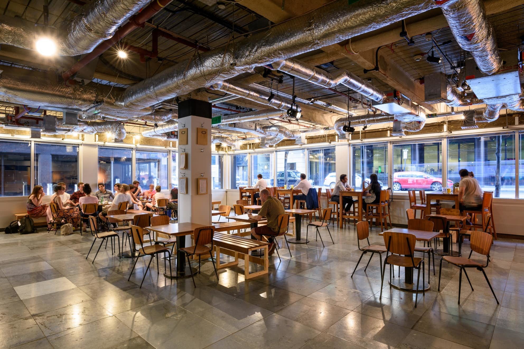 1-4 Person Office space in central london. £100 per desk p/m