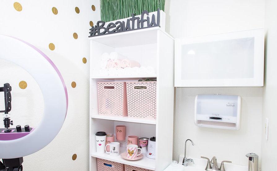 Lash room, Spa room for rent