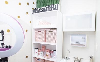 Lash room, Spa room for rent