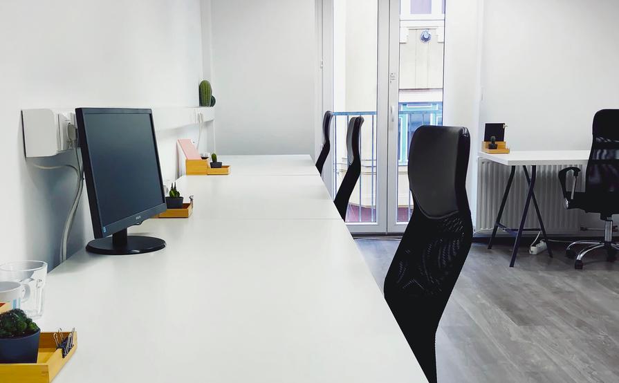 Budapest - Fixed Spot Budapest - Fixed Spot