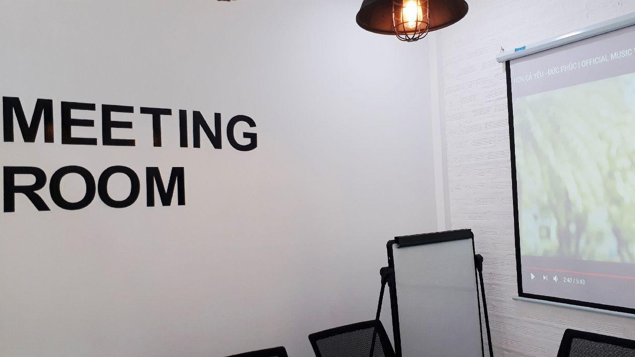 Urbanfresh Meeting Room