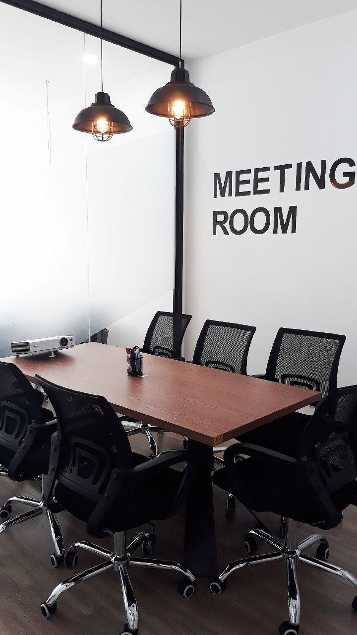 Urbanfresh Meeting Room