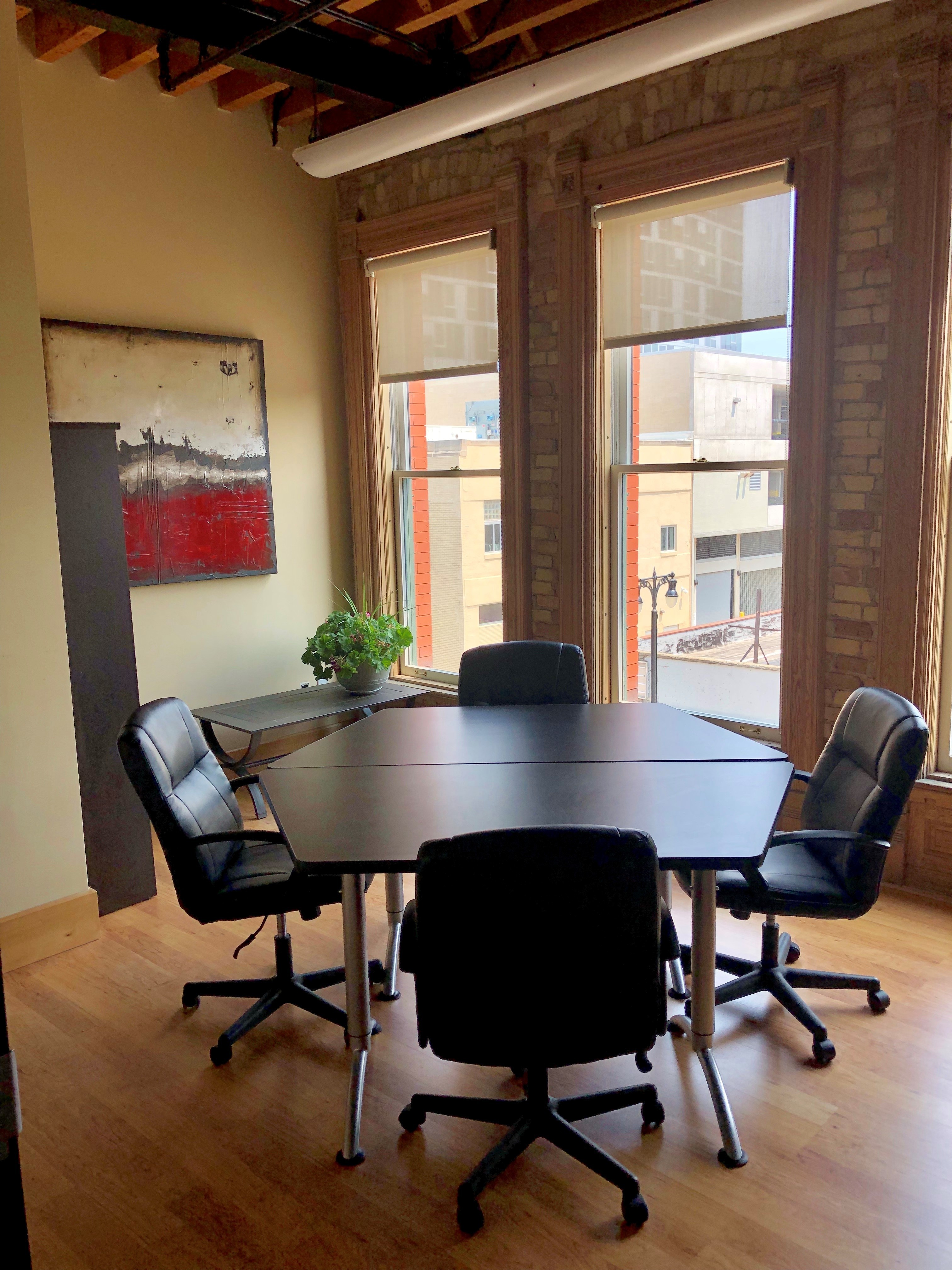 Great downtown Grand Rapids conference room! Great downtown Grand Rapids conference room!
