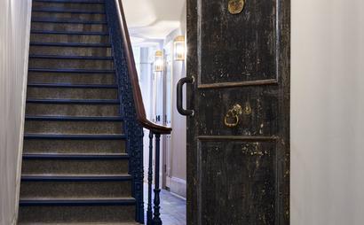 5 - 6 Person Office 5 - 6 Person Office