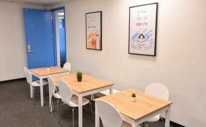 Hot Desk with Devhub  Hot Desk with Devhub