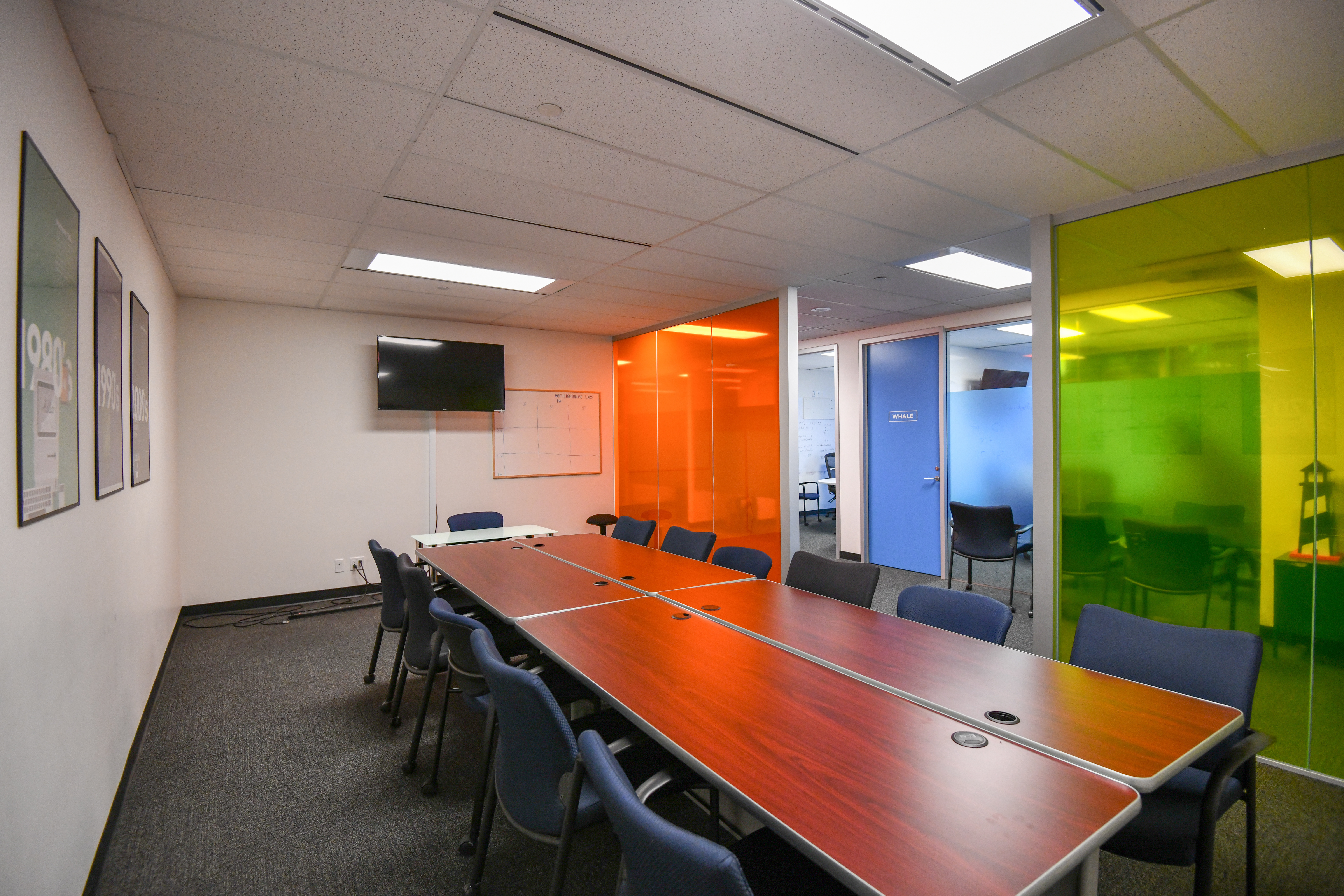 Hot Desk with Devhub 