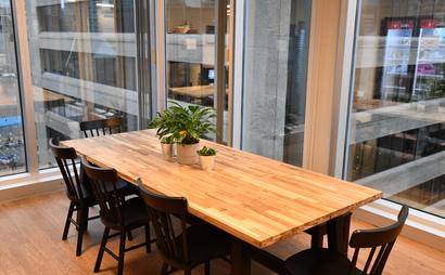 Hot Desk with Devhub  Hot Desk with Devhub