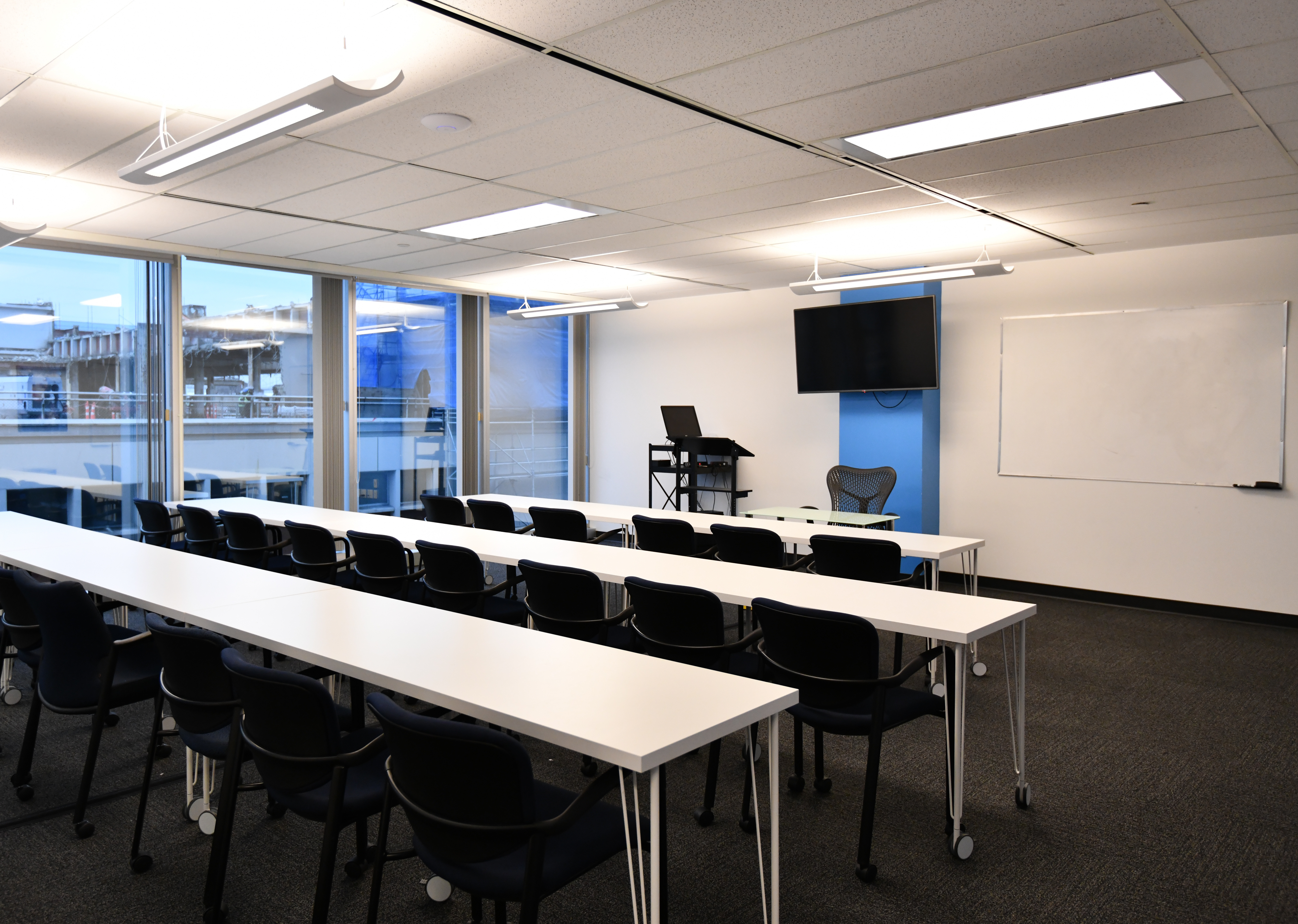 Hot Desk with Devhub 