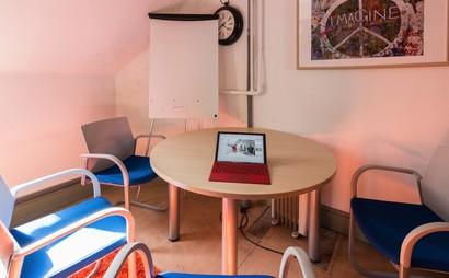 The Workary Chiswick - flexible desk The Workary Chiswick - flexible desk