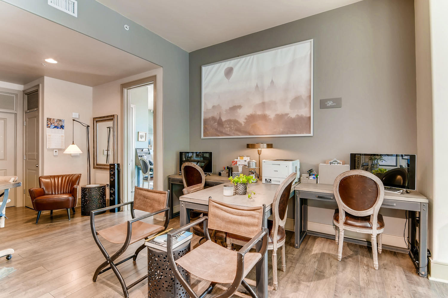 Rent a Desk in the Heart of Austin! Rent a Desk in the Heart of Austin!